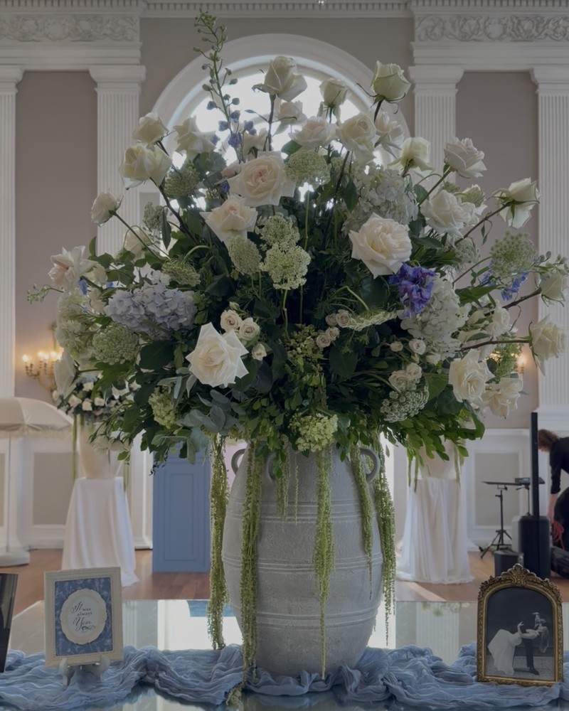 Magic Events — arreglo floral